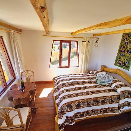 Hostal Puerta Del Sol Isla del Sol 外观 照片